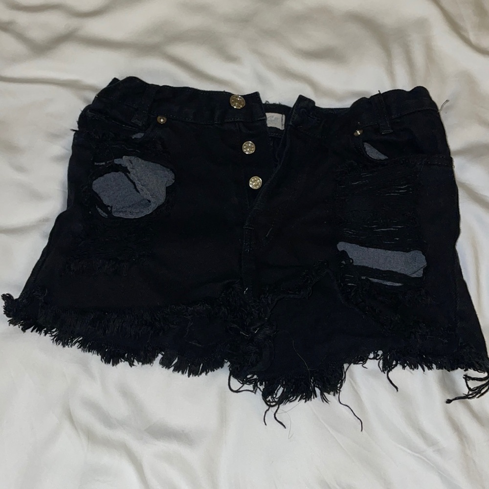 Black denim ripped shorts